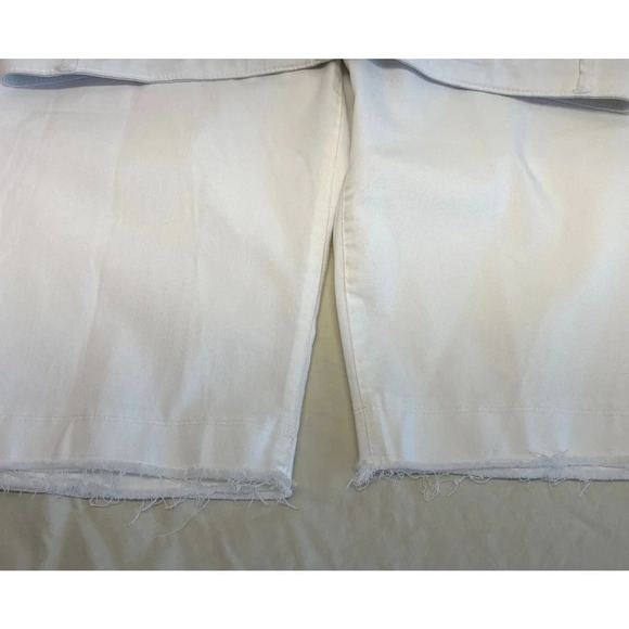 Democracy "Ab" technology Womens 20W White Shorts Raw Hem NEW - Picture 11 of 14